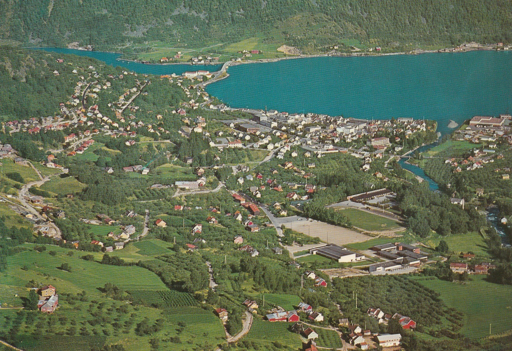 Sogndal . Aune F-7173-4