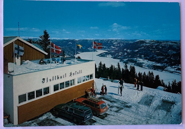 Norefjell Fjellhvil hotell med skiløpere