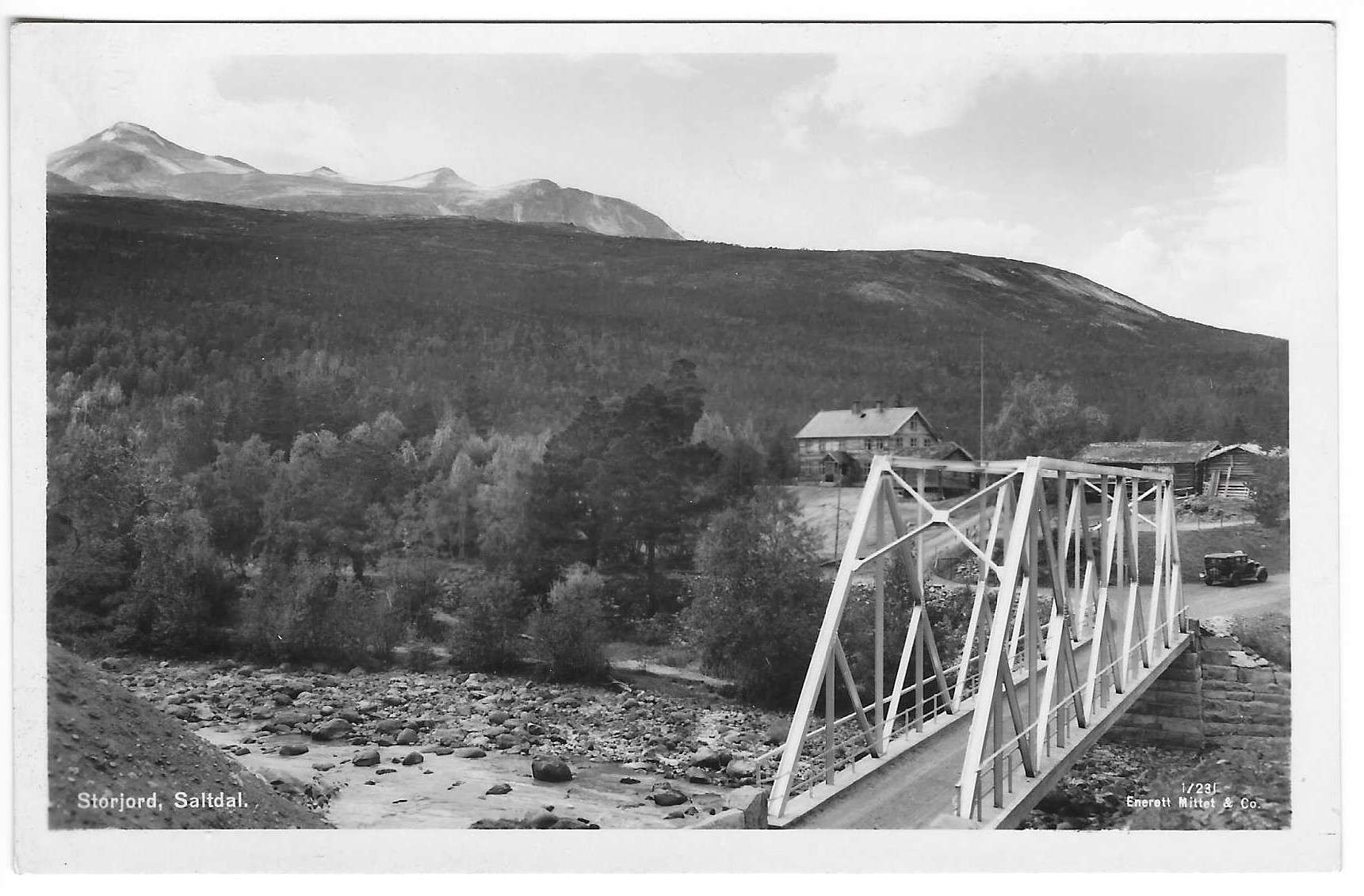 Storjord i Saltdal. Hotellet og bru over elva.30t? Mittet