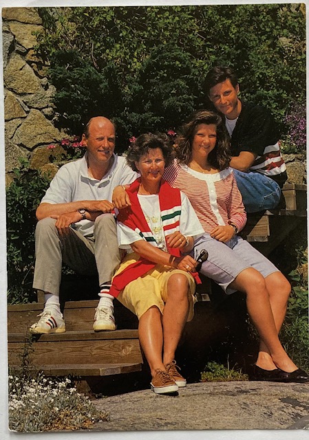 Norges kongefamilie Harald &Sonja,  Haakon & Martha