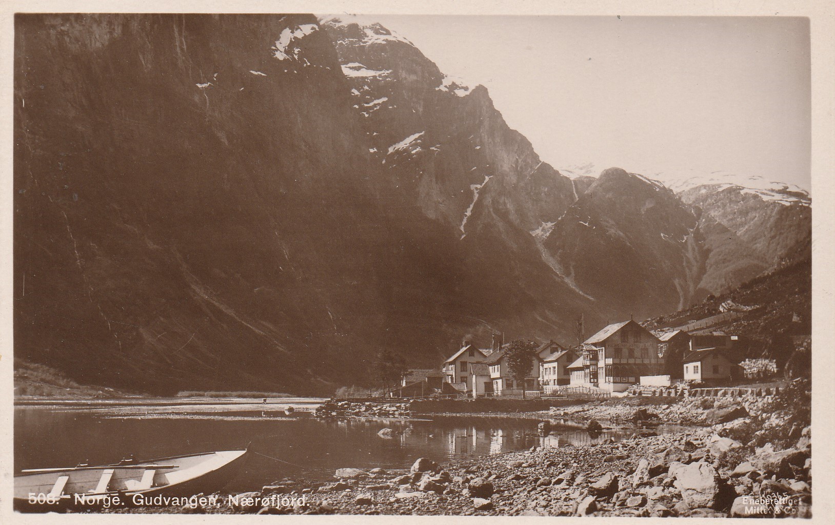 Gammelt kort fra Gudvangen, Nærøfjord.  Mittet 508 Små