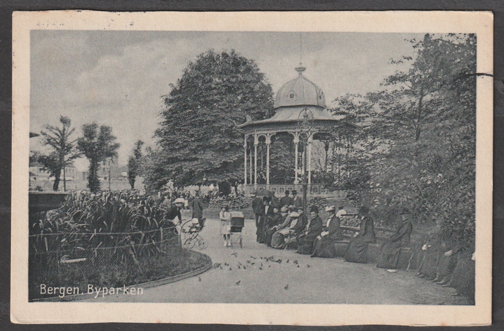 Bergen. Byparken. Oppi 9