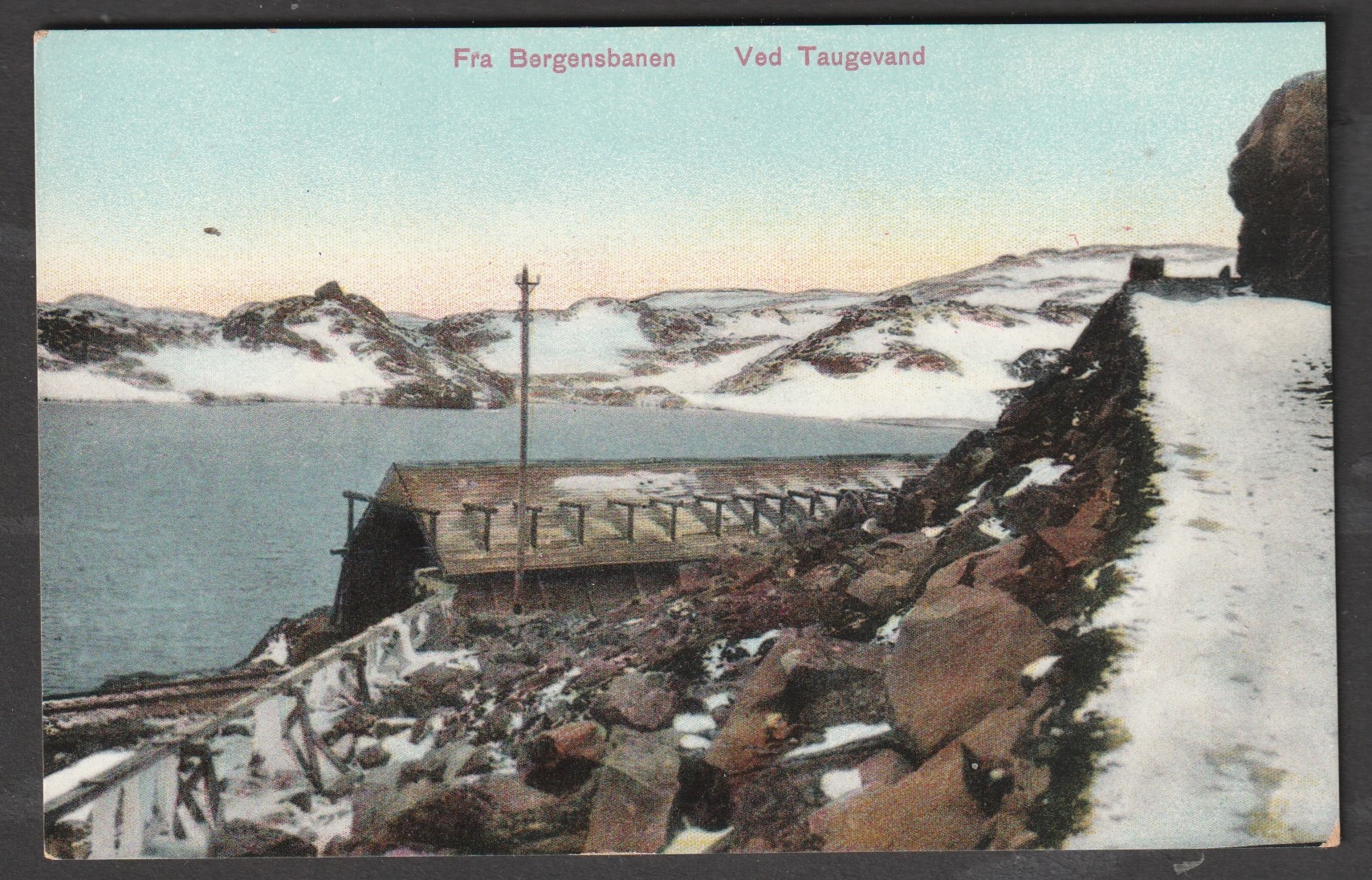 Ved Taugevand. N.K. 1374
