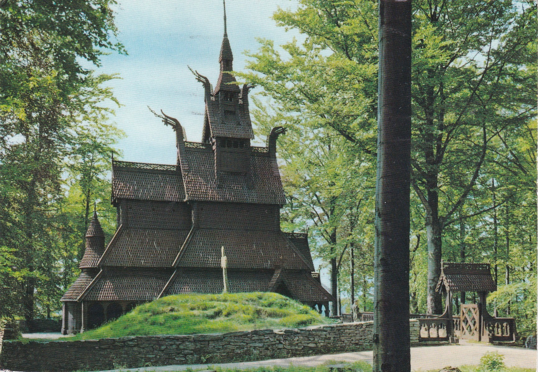 Fantoft Stavkirke ( Grako 100/20)