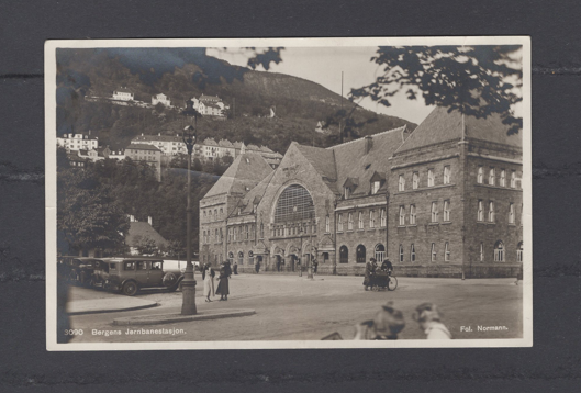 Bergen Jernbanestasjon Normann 3090