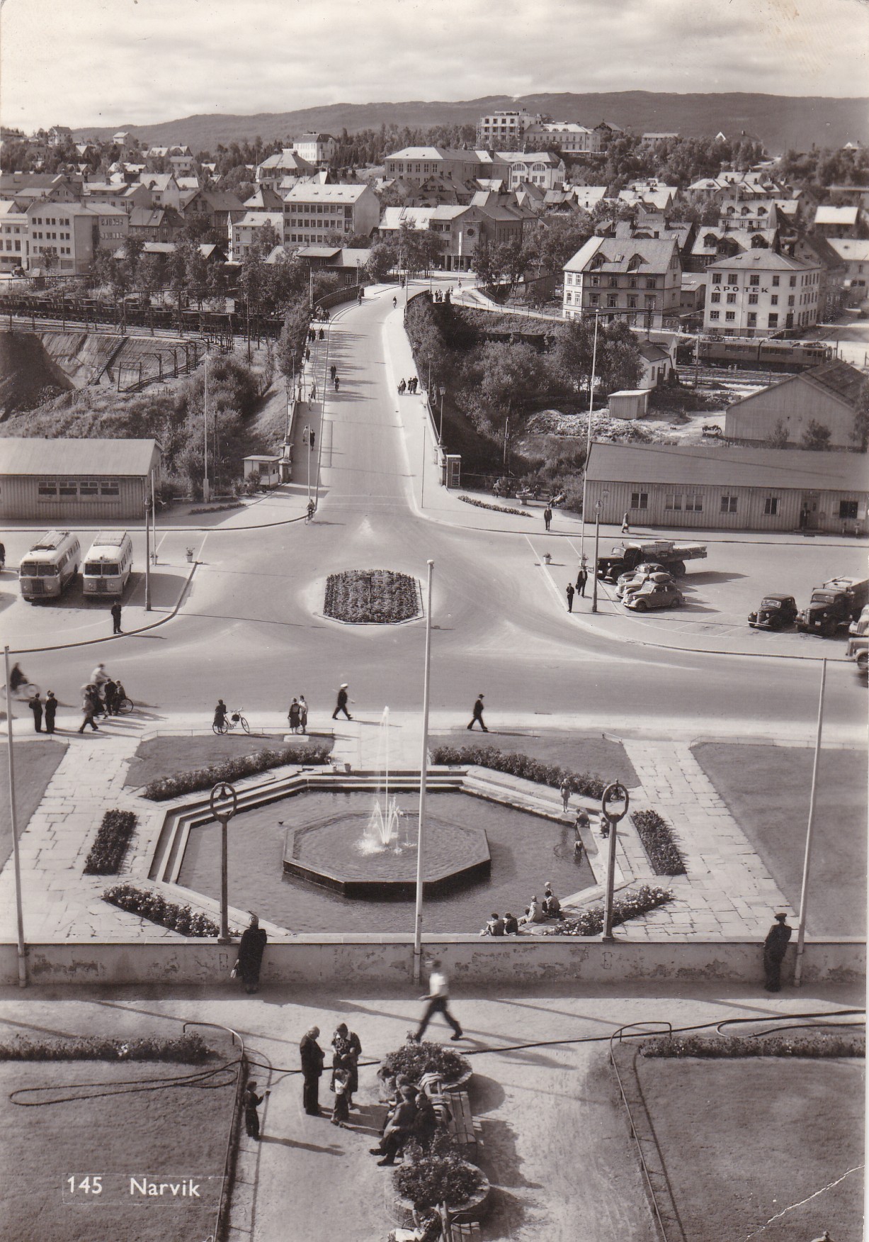 Narvik. Sentrum ( Mittet & Co 145)