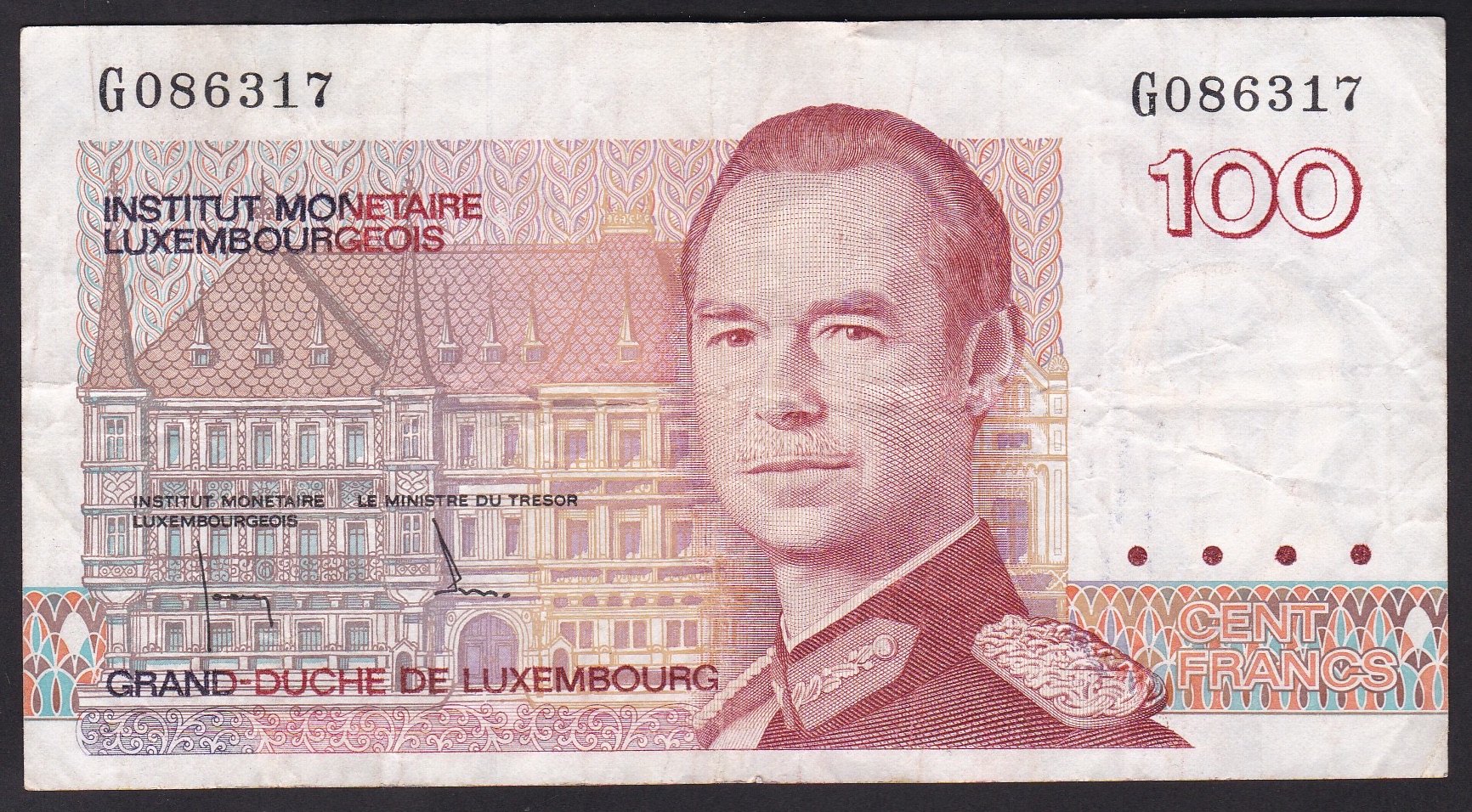 Luxembourg . ND-1986 . 100 Francs