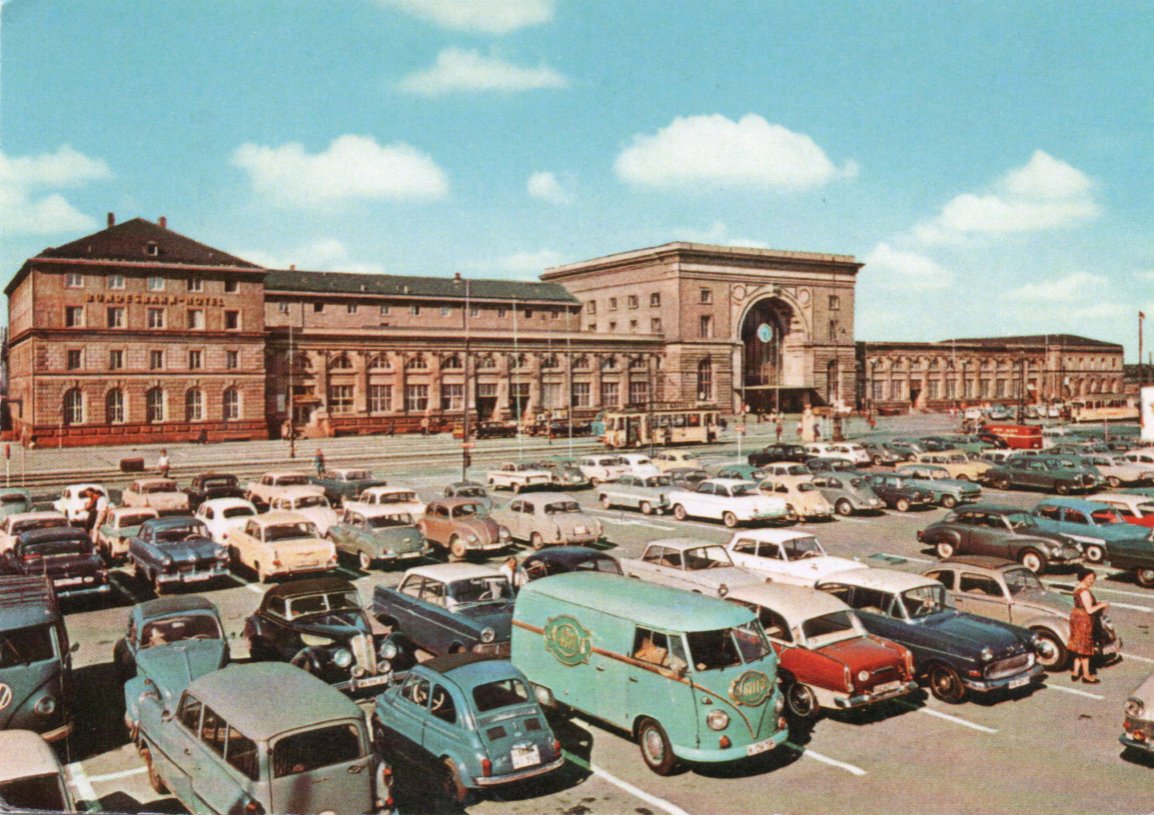 Flott bilkort med 60-talls biler. Fra Mannheim? Utgitt i nyere tid.