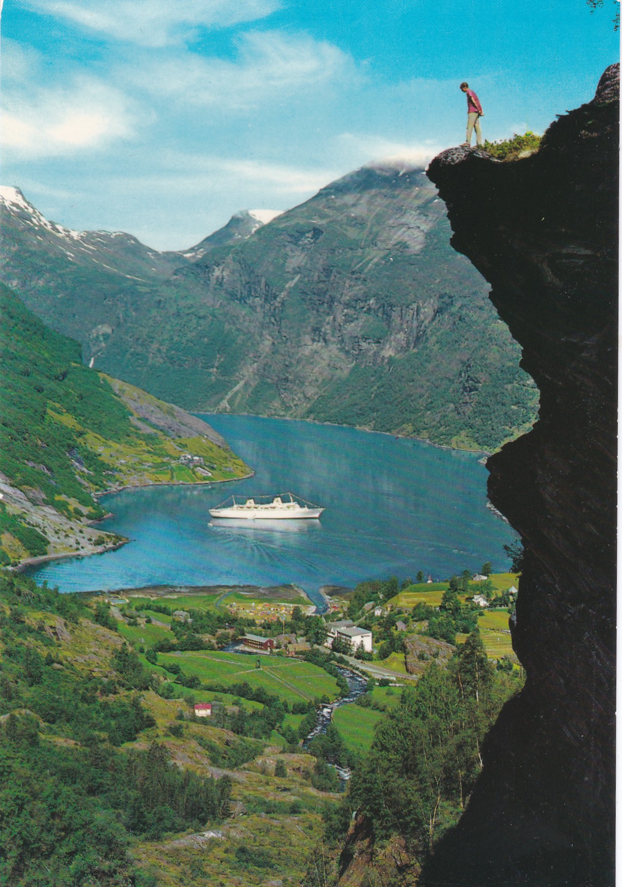 Geiranger. Flydalsjuvet. Aune F-3825-8