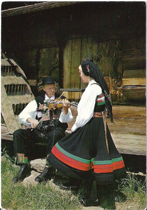 Setesdalsdrakter. Normann 210-40