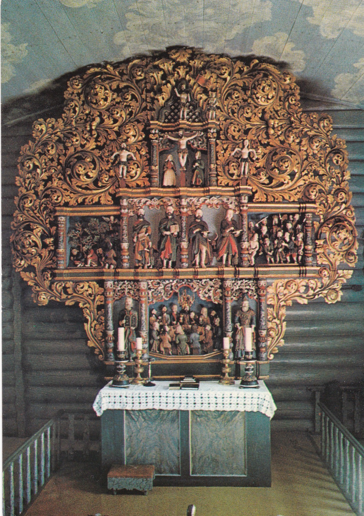 Altertavle i Lesja Kirke i Gudbrandsdalen (Odd Holsbrekken 7836)