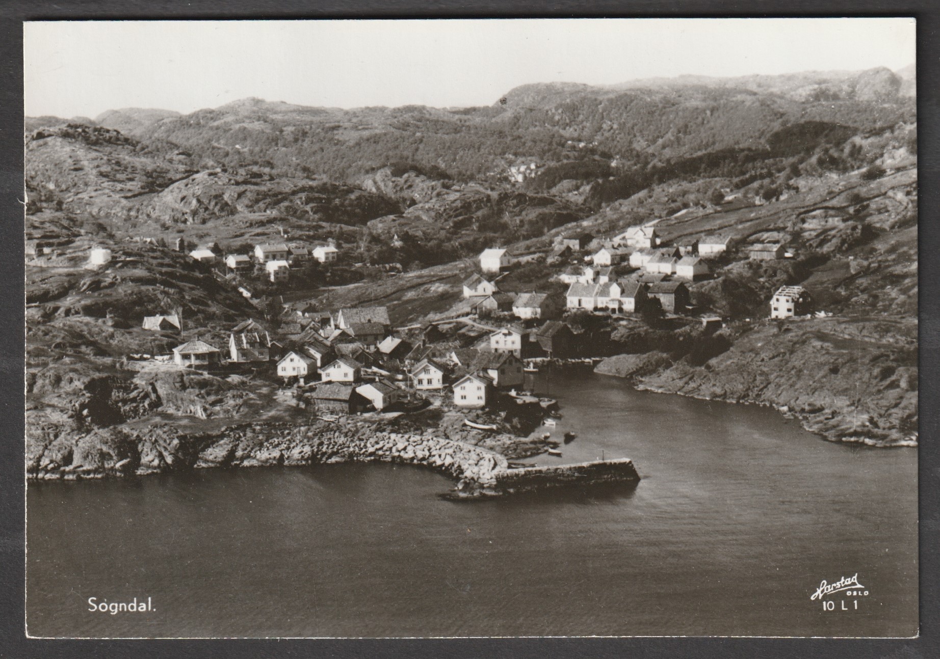 Sogndalstrand. Harstad 10 L 1