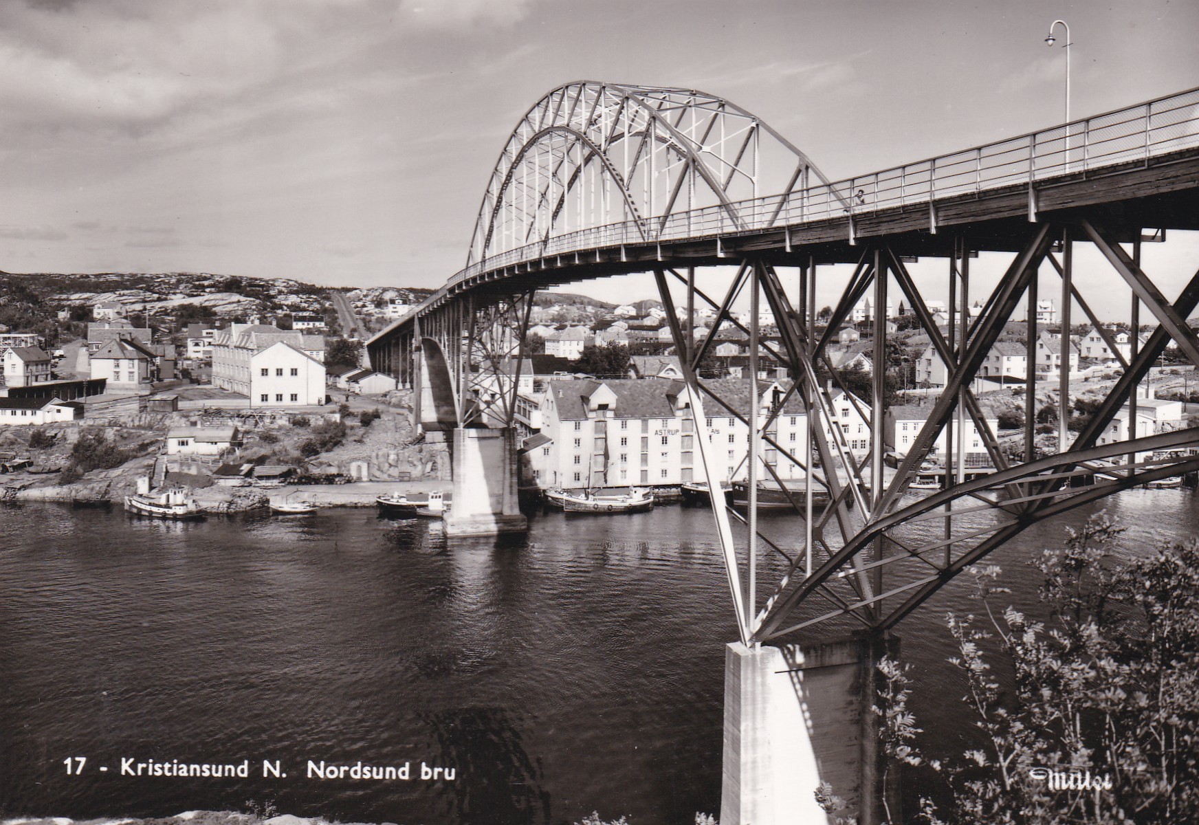 Kristiansund N. Nordsund bru ( Mittet 17)