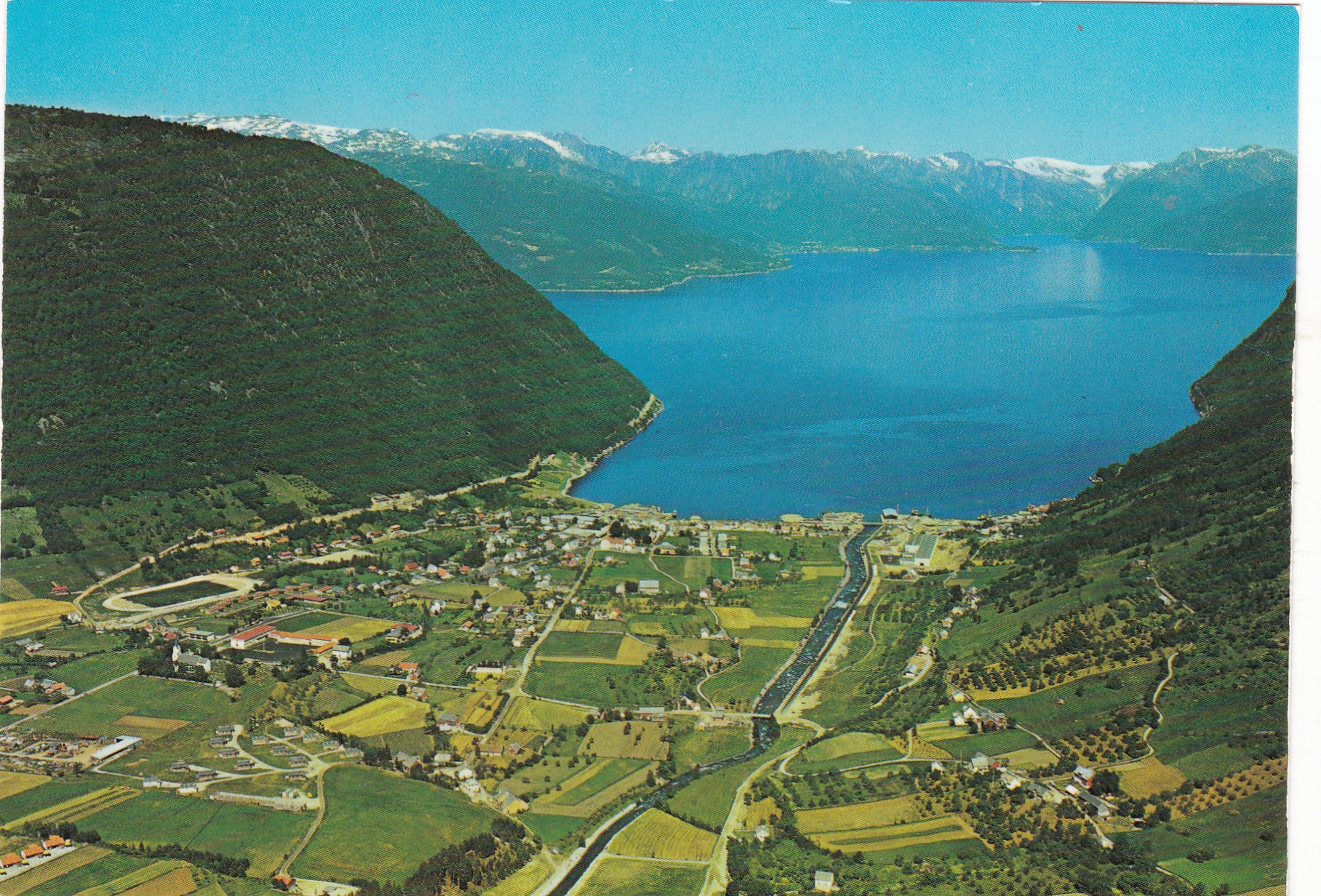 Vik i Sogn ( Normann N-11-44)