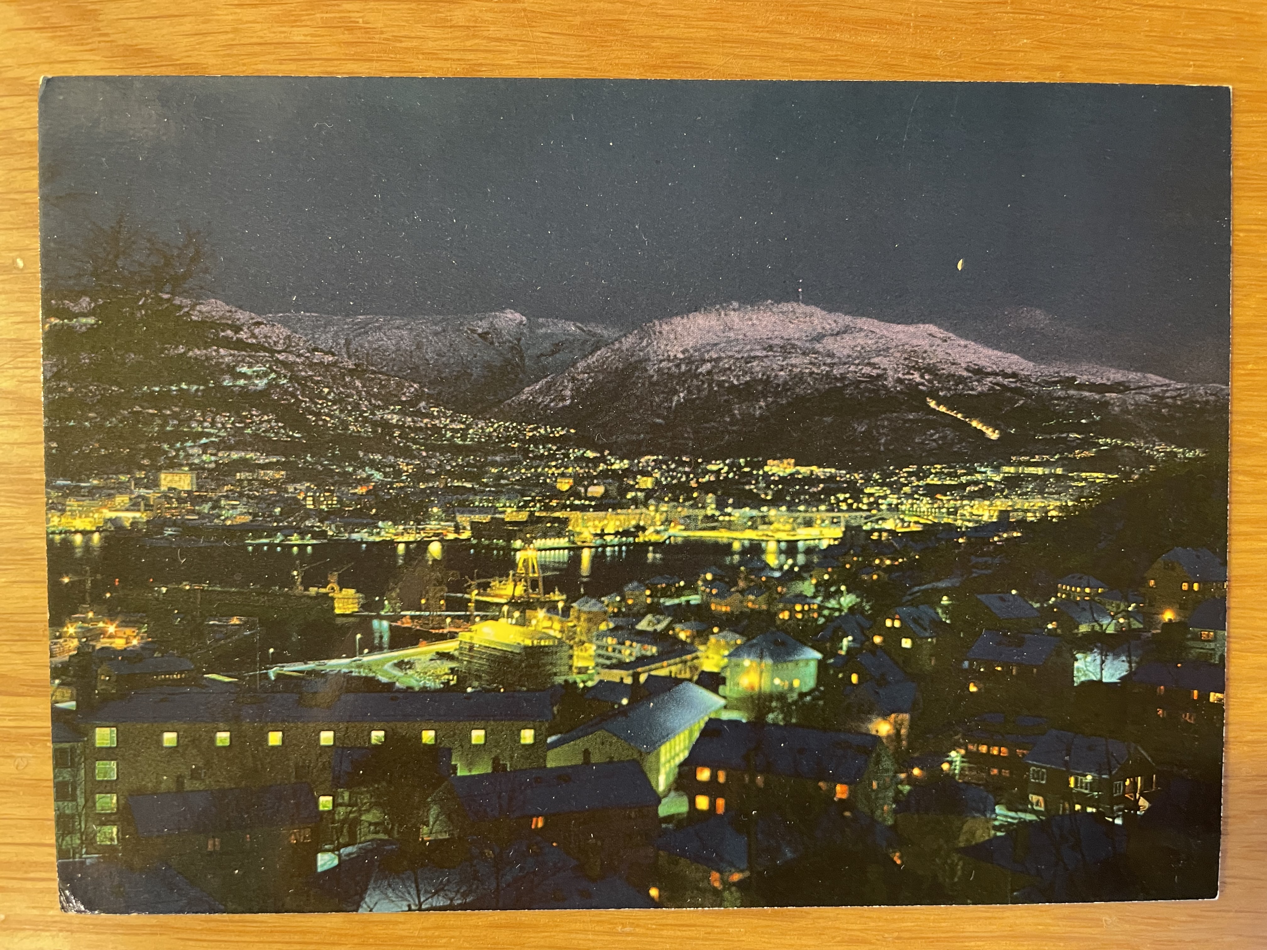 Bergen / Laksevåg ved natt