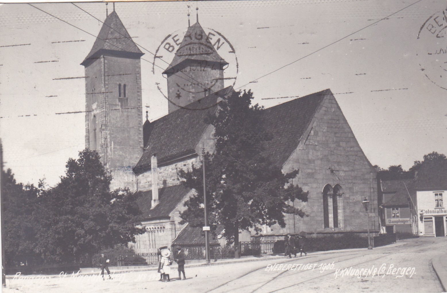 Bergen. Mariekirken ( K.Knudsen )