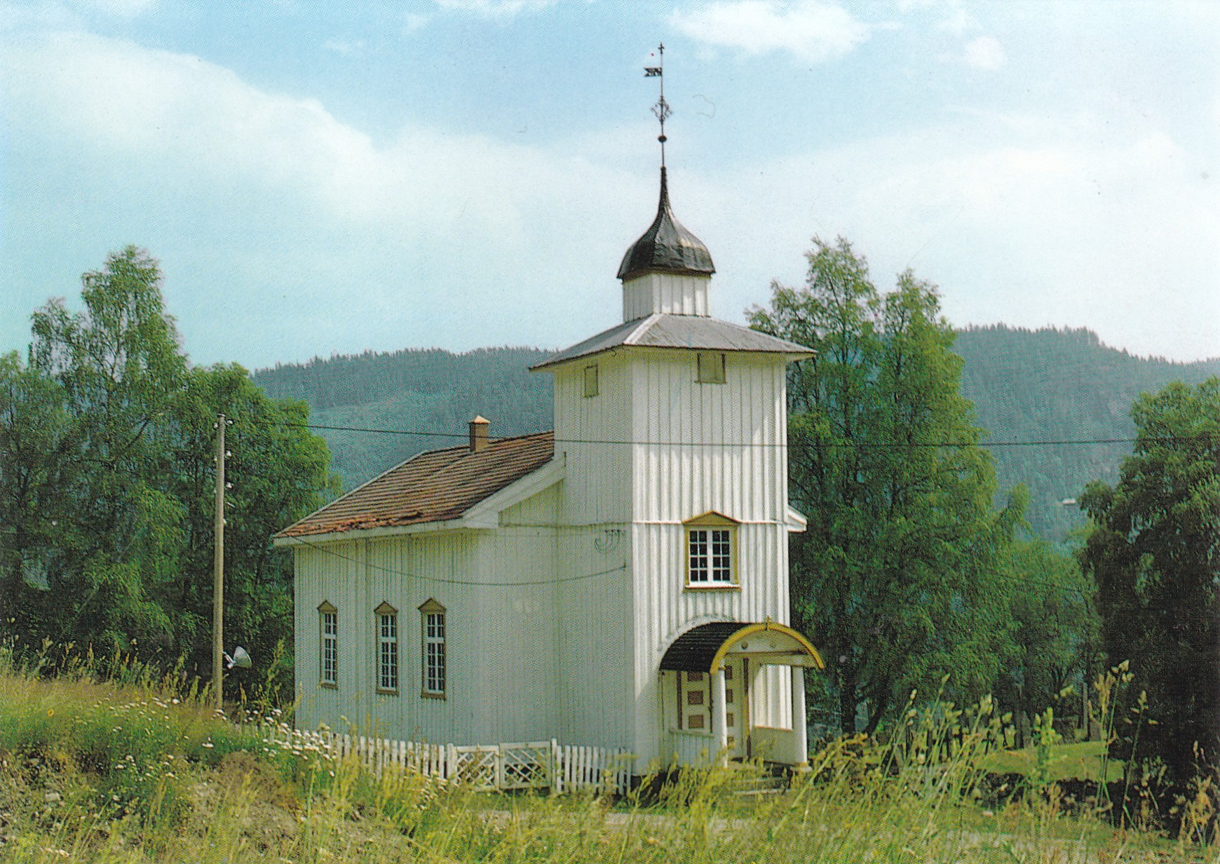 Nesland kyrkje ( K. Nordahl 1117)