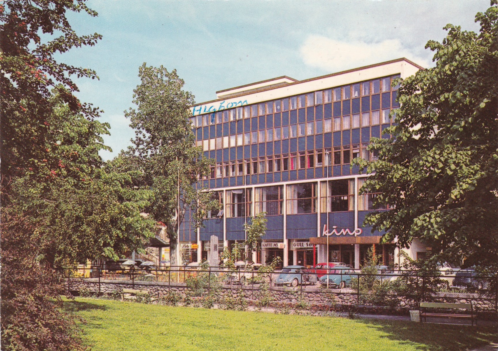 Parti fra Molde. Kino ( Mittet 1983/25)