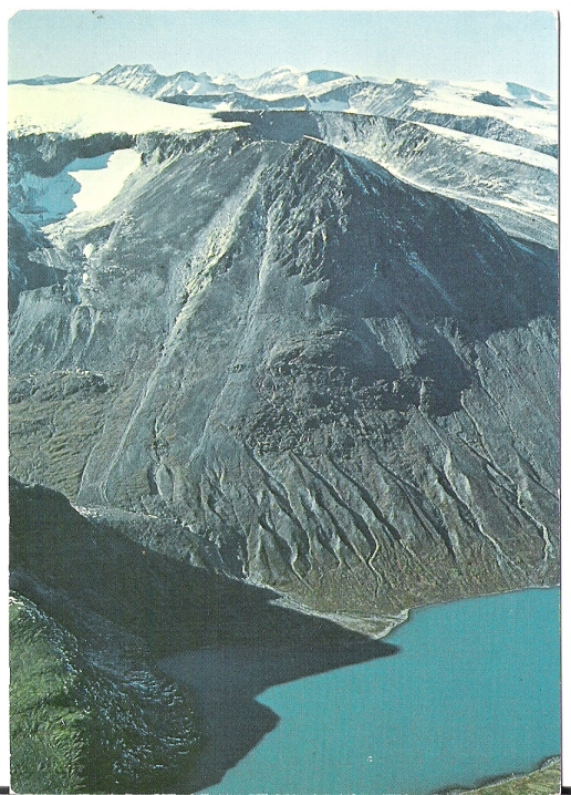 Russvatn mot Surtningsuen. Normann G-5-107