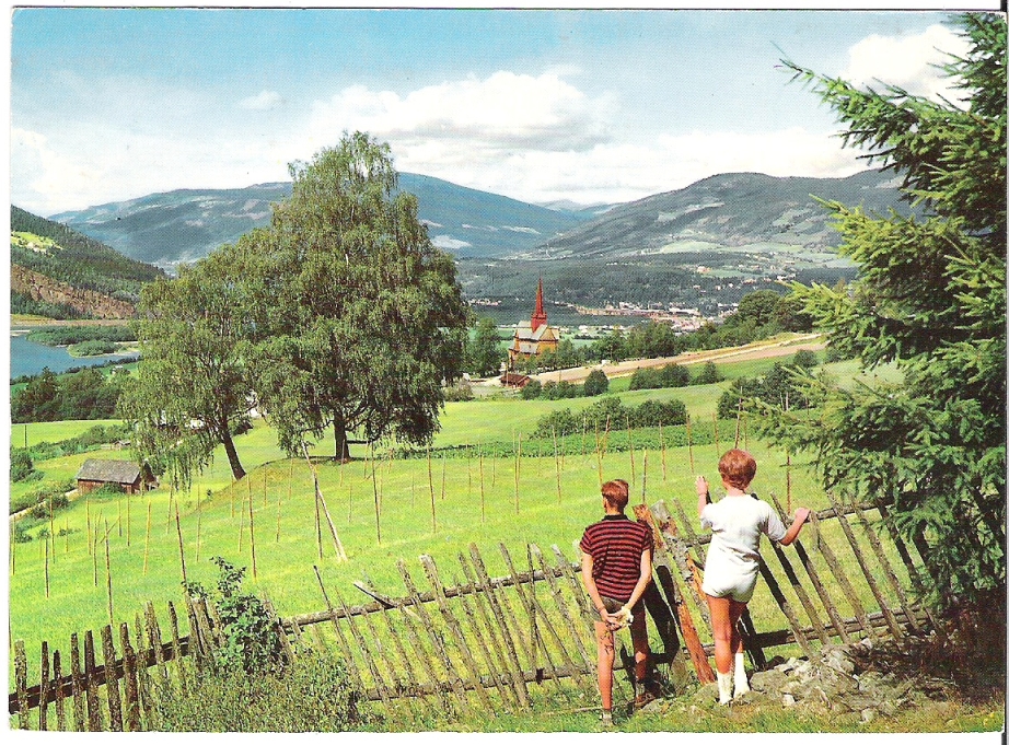 Gudbrandsdalen, Ringebu Stavkirke ca 1978. Aune F-2374-5