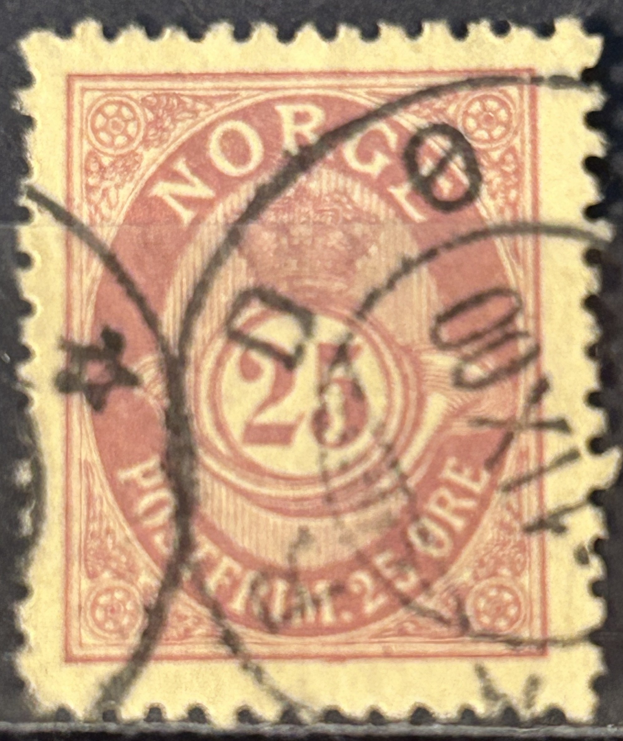 NK 70. PENT RUNDSTEMPLA. (275,-)