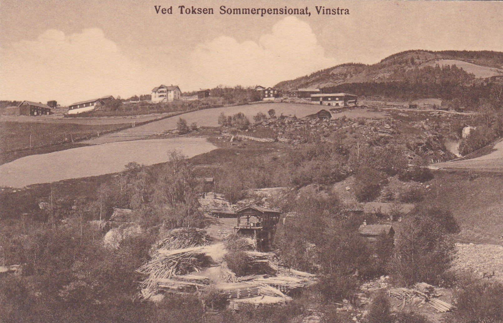 Ved Toksen Sommerpensjonat, Vinstra ( G.B. 329)