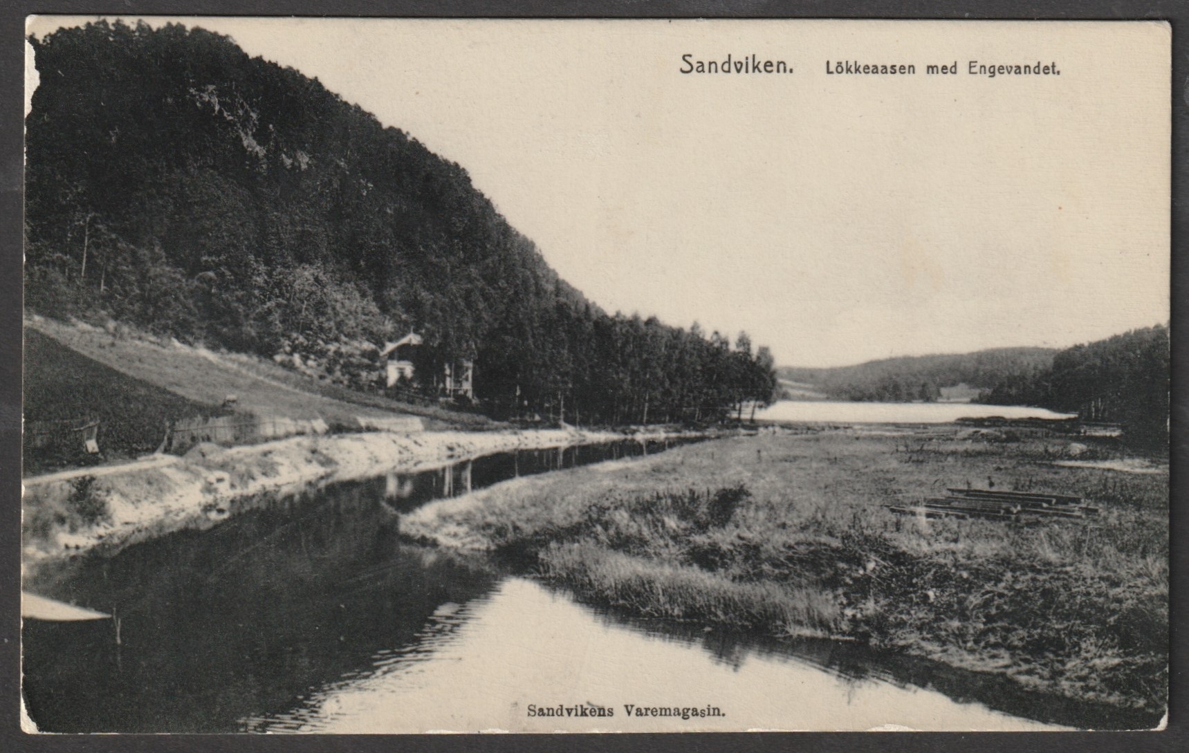 Sandviken. Løkkeaasen med Engevandet. Sandvikens Varemagasin