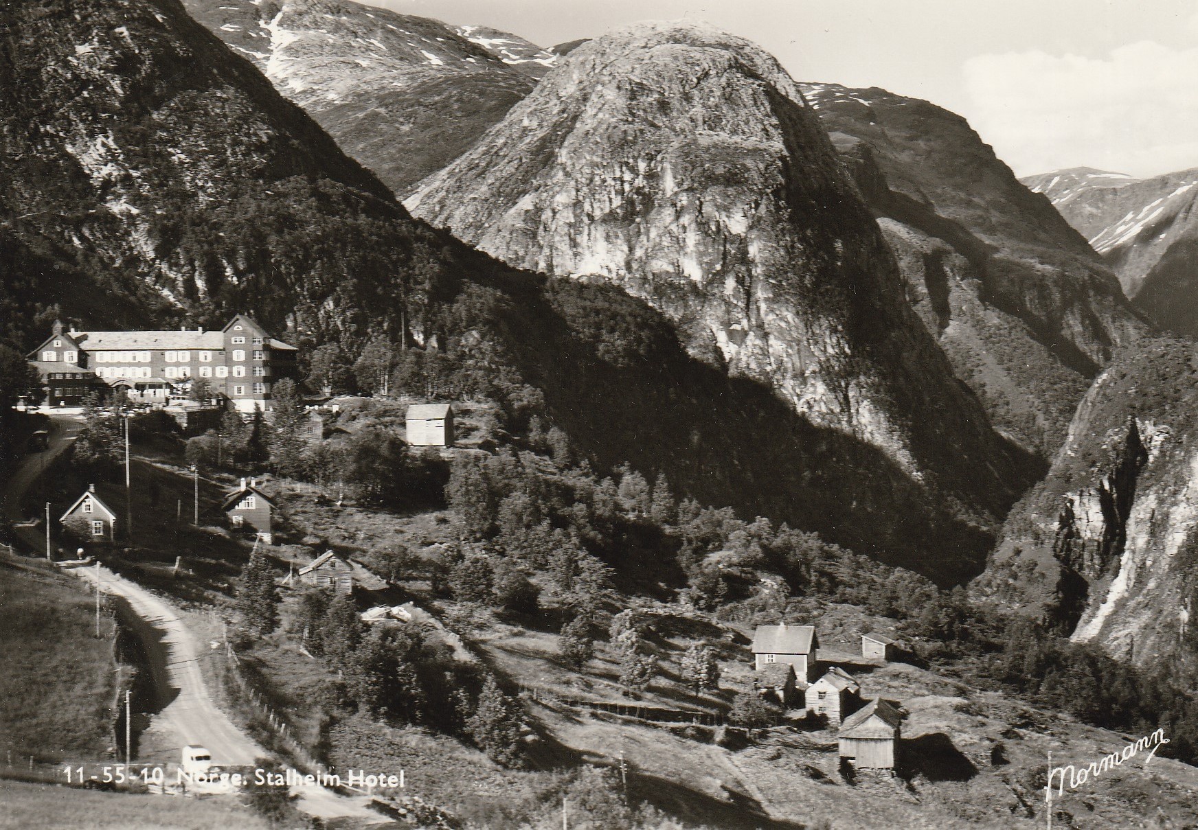 Eldre kort fra Stalheim Hotel . Normann 11-55-10