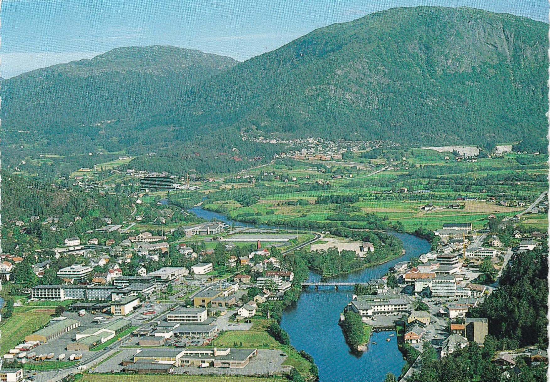 Førde ( Fotograf D. Reiakvam )