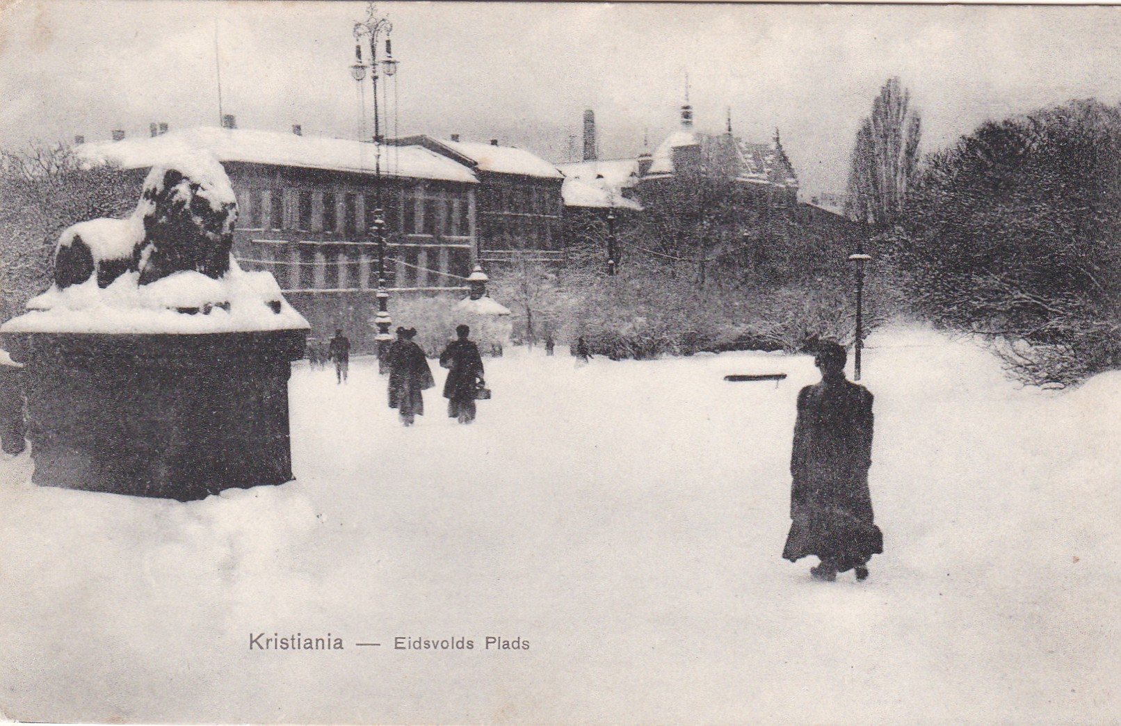 Kristiania - Eidsvolds Plads en vinterdag ( J. Aass forlag 96)