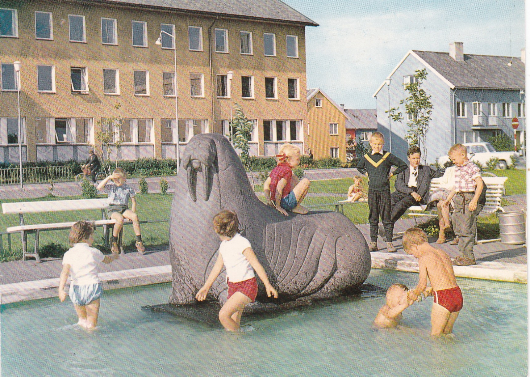 Bodø. Bassenget Solparken ( Aune F-1940-4)