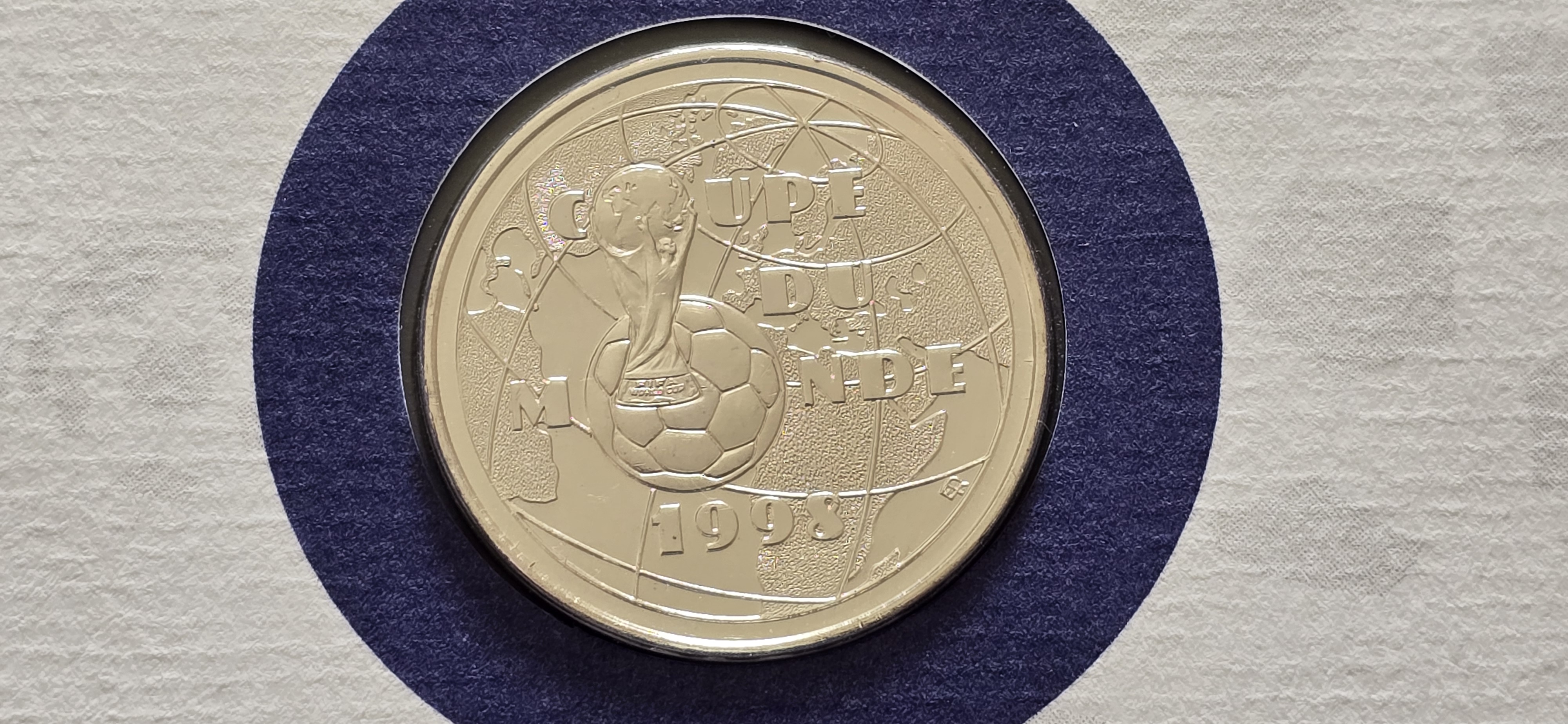 FRANKRIKE 1F 1997 WORLD CUP 1998 SØLVMYNT 205,-