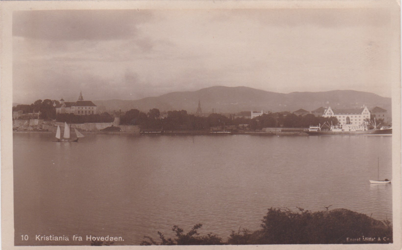 Kristiania fra Hovedøen ( Eneret Mittet & Co 10)