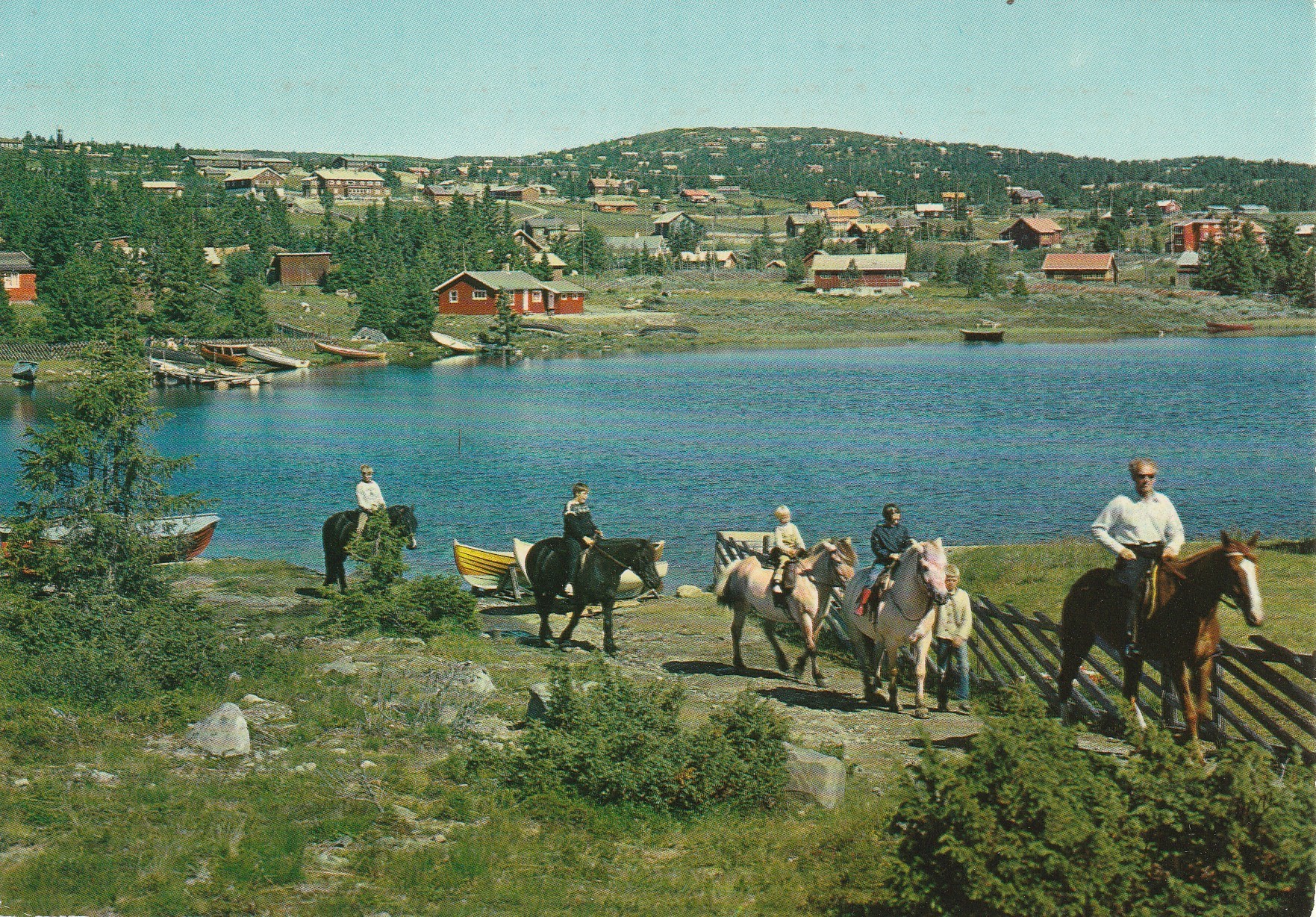Eldre kort fra Sjusjøen pr. Lillehammer . Normann F-1-73 Pst