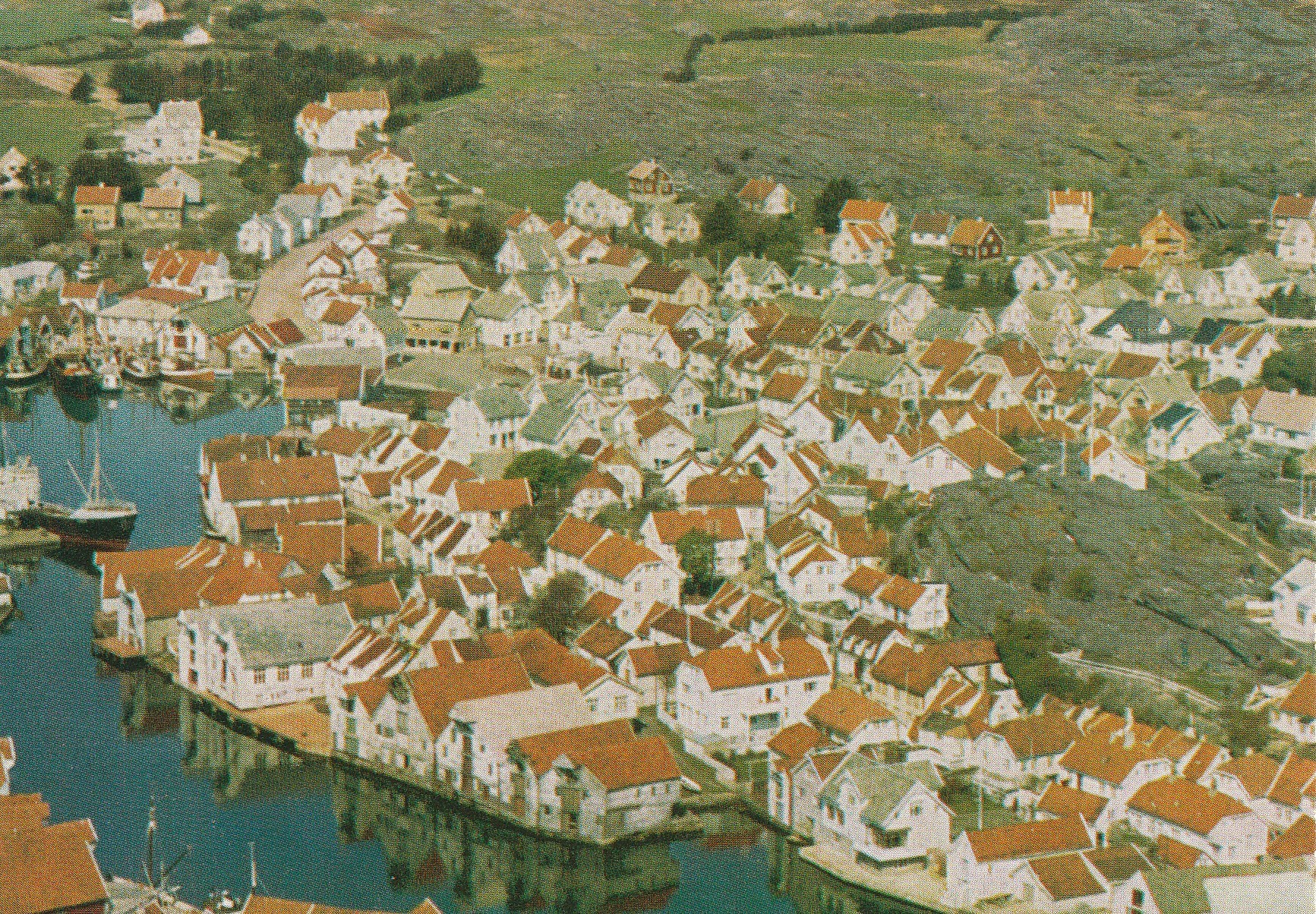 Eldre kort fra Skudenshavn .  Widerøe N 000730