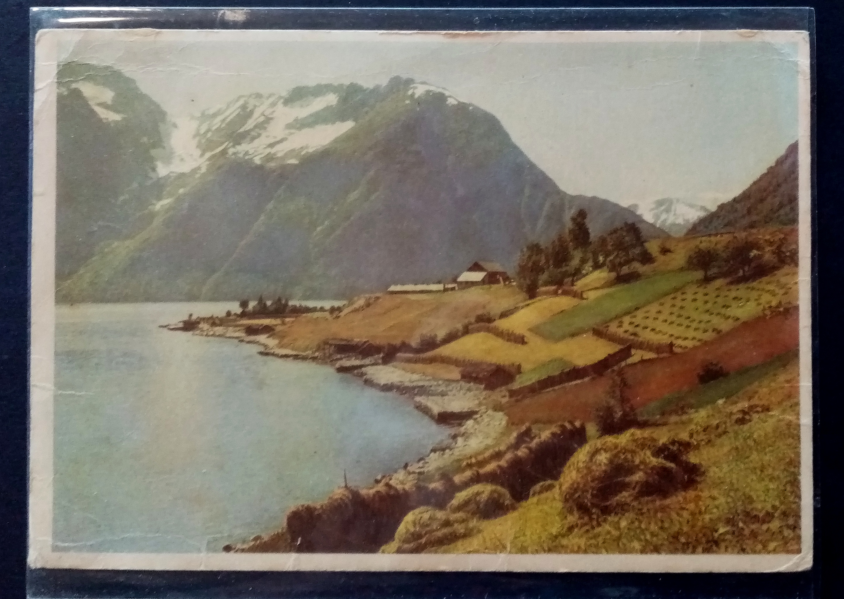 Norge - Hjørundfjorden med Skårstindene.