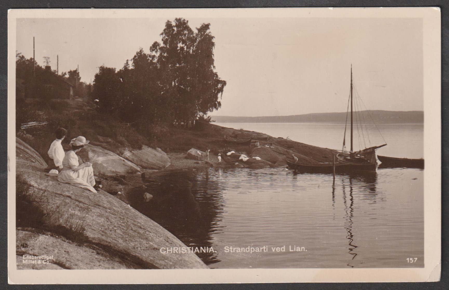Strandparti ved Lian. Mittet 157