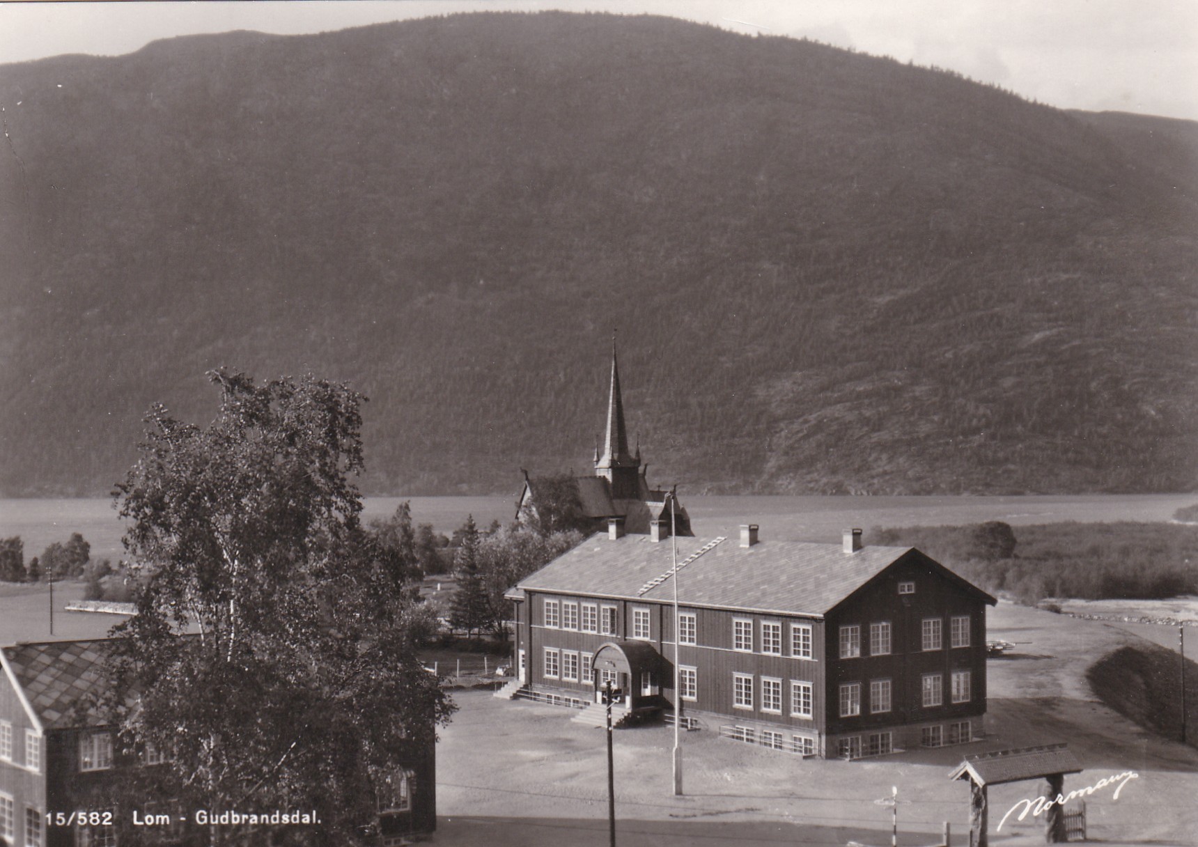 Lom - Gudbrandsdalen ( Normann 15/582)