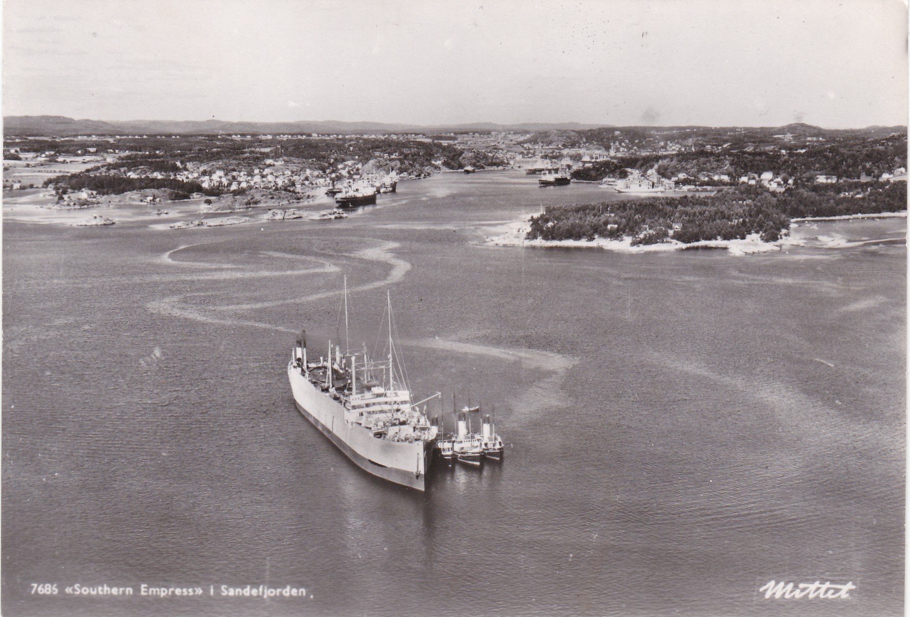 SOUTHERN EMPRESS i Sandefjorden ( Mittet 8685)