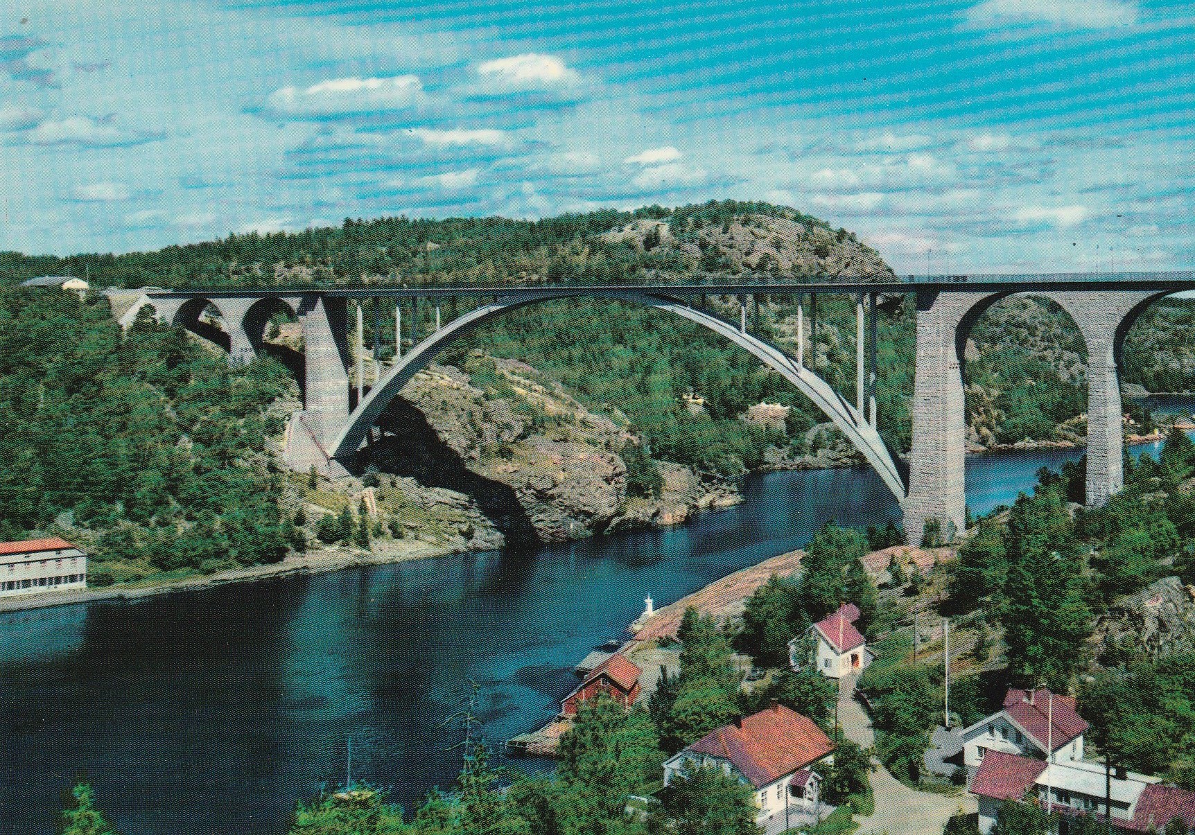 Eldre kort fra Svinesund . Mittet 624/11