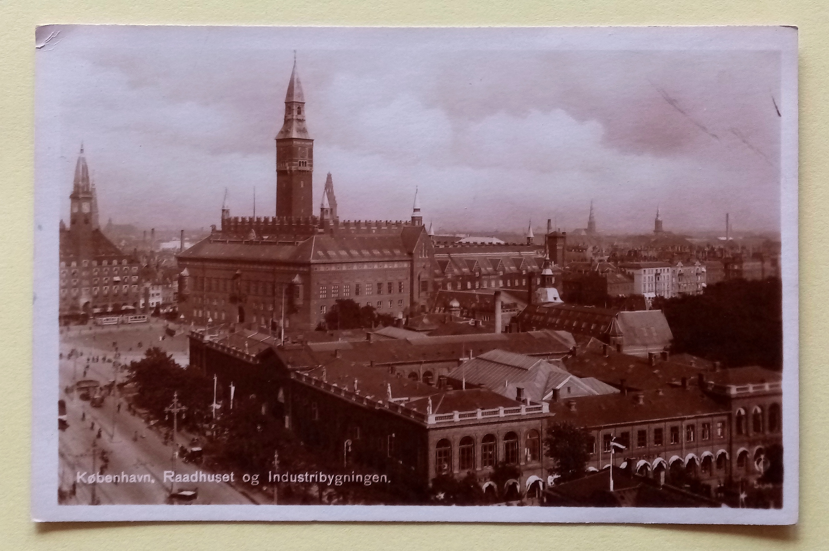 København - , Raadhuset og industribygningen.