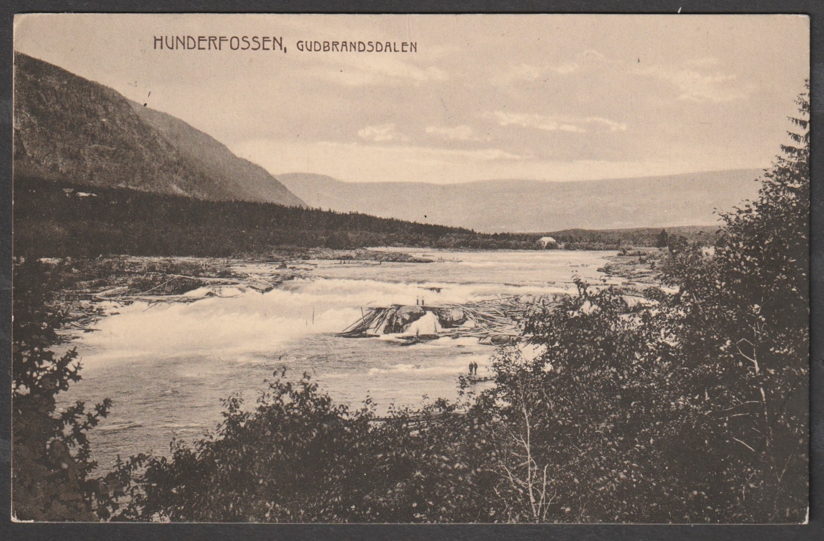 Hunderfossen. G.B.