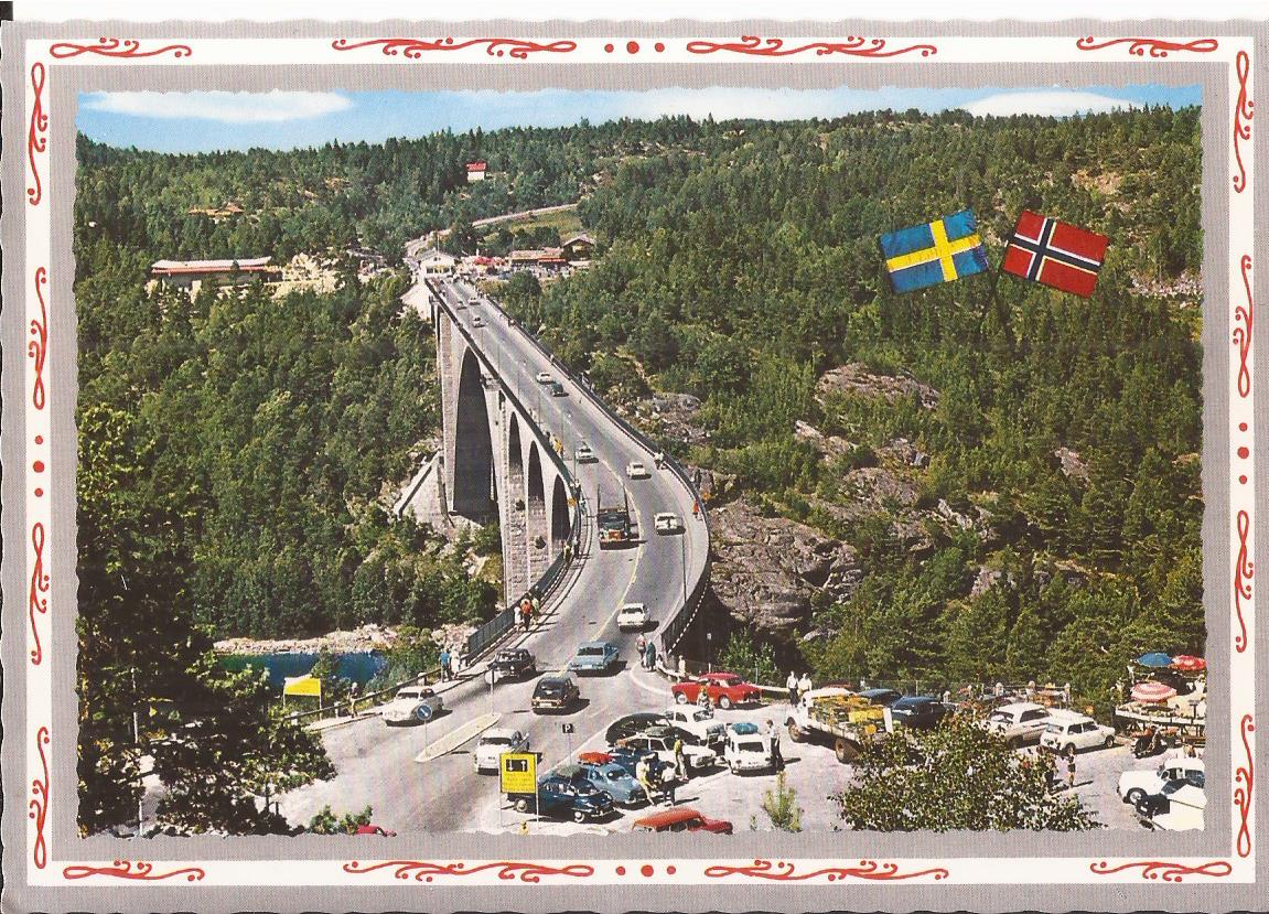 Postkort - Svinesund med mange biler -