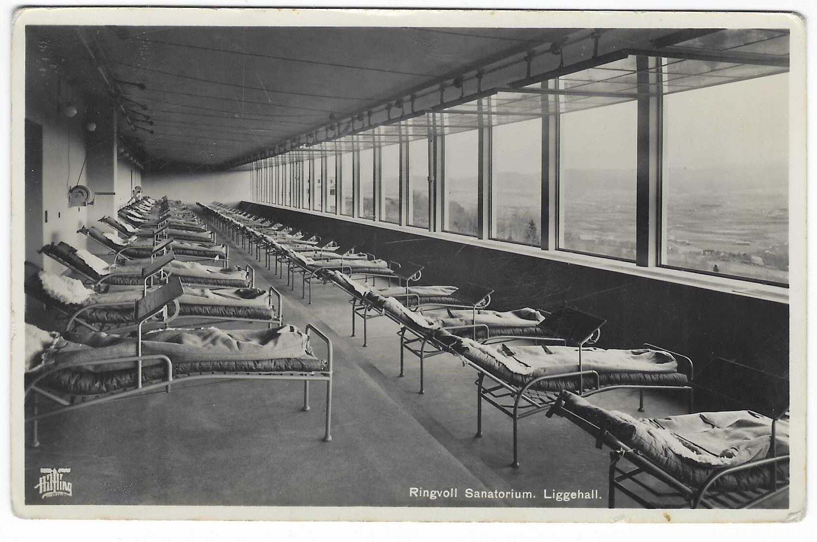 Ringvoll Sanatorium. Liggesal. Gammelt småf.  Utgiver.Logo ukjent.