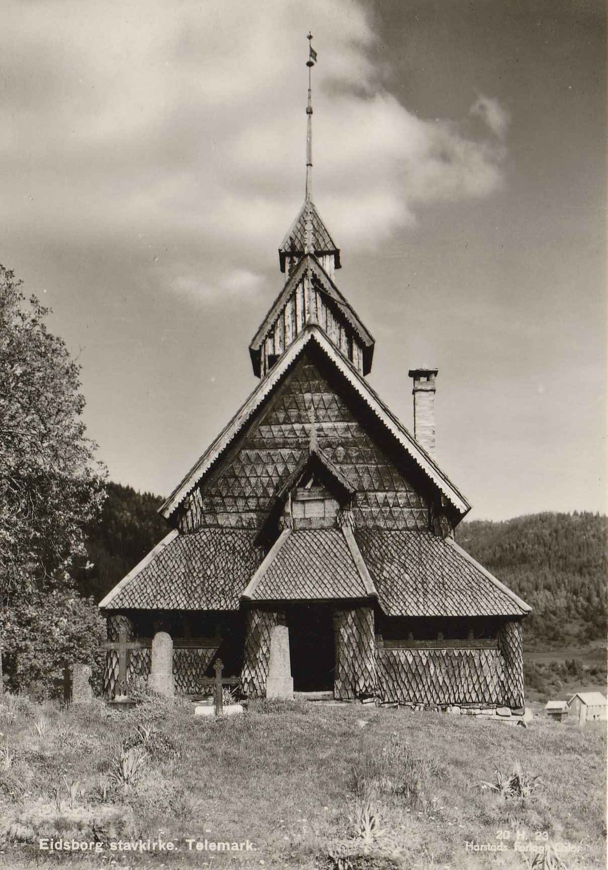 Eldre kort fra Eidsborg stavkirke, Telemark.  Harstad 20 H 23
