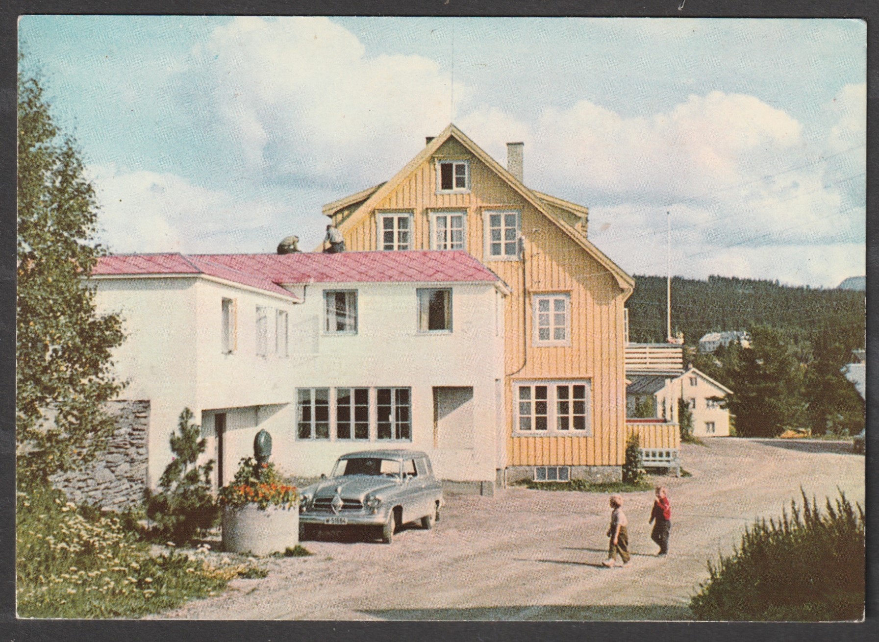 Parti ved Hattfjelldal sentrum. Mittet 1994/28