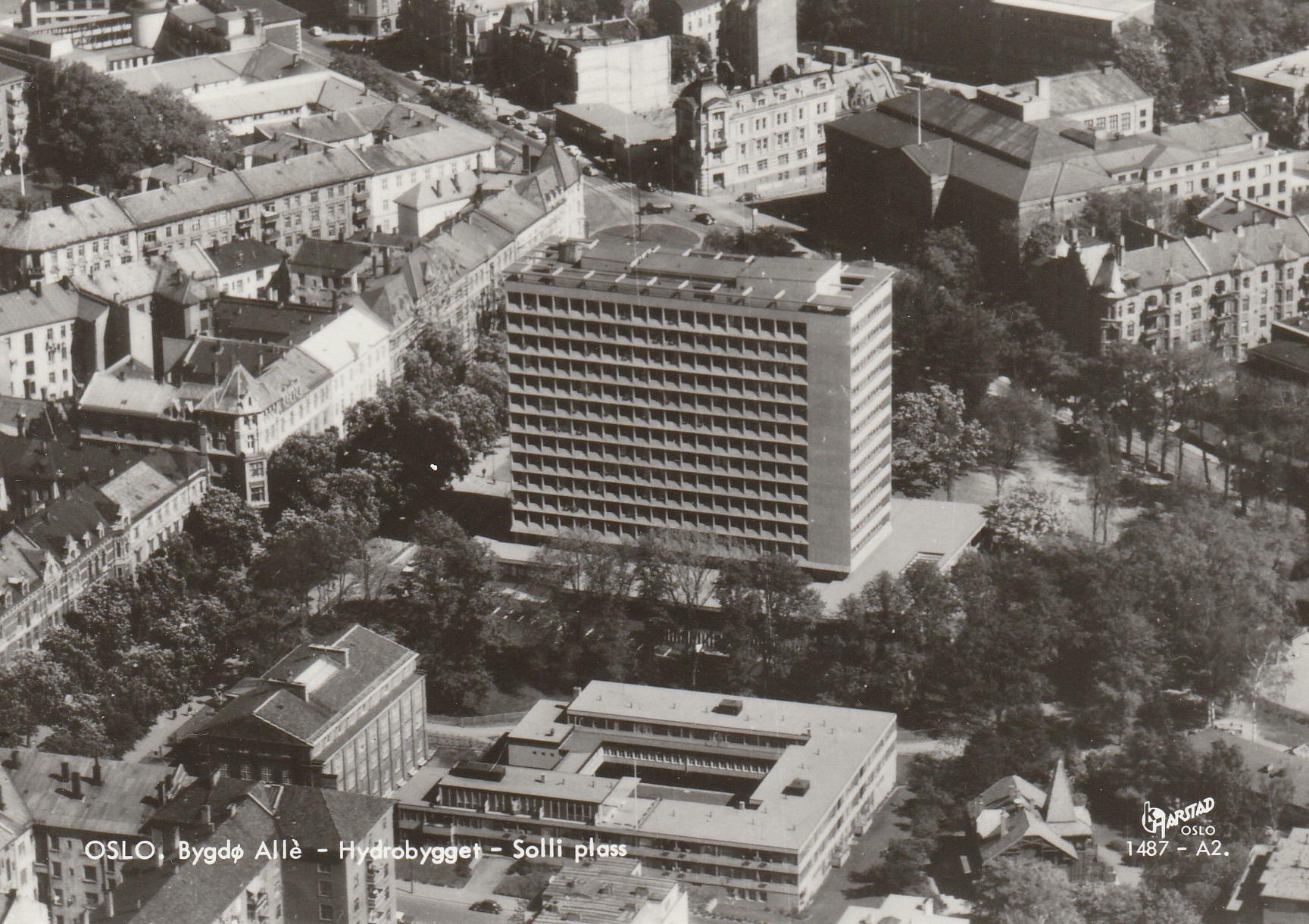 Oslo. Bygdø Alle - Hydrobygget - Solli plass . Harstad 1487- A2.