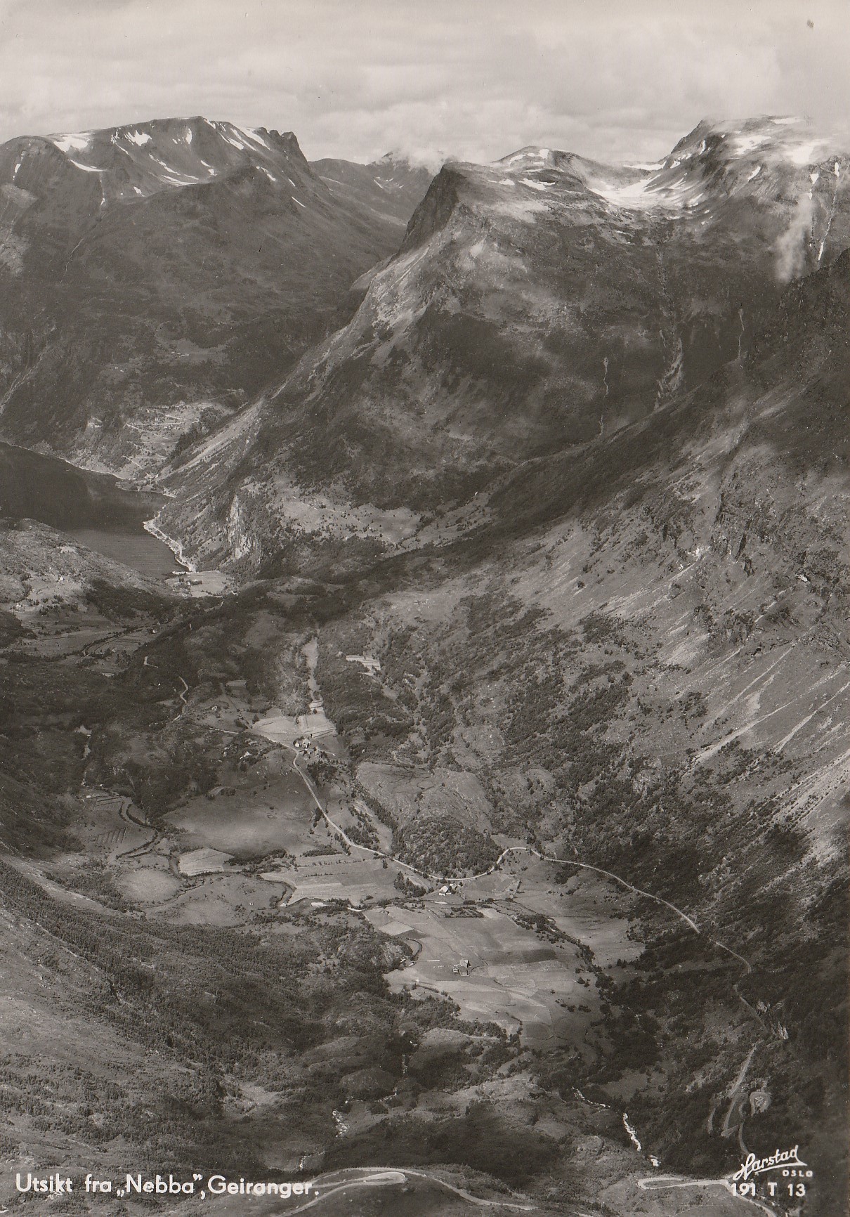 Utsikt fra "Nebba" , Geiranger . Harstad 191 T 13