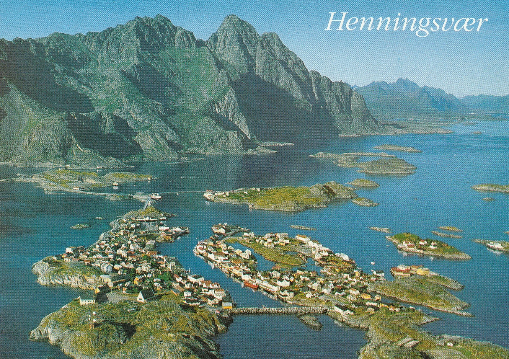 Henningsvær.  Aune F-14289-1