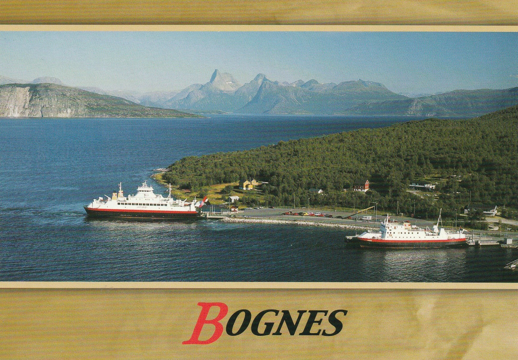 Bognes .  To-Foto 2689